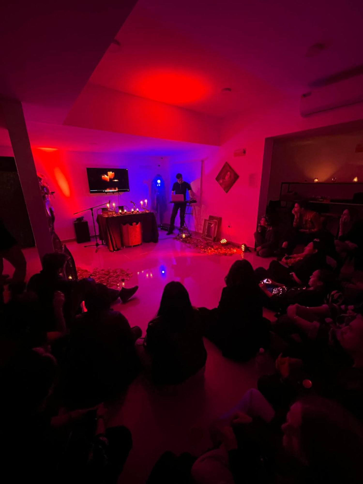 Black Star Art Hostel Neuquén エクステリア 写真